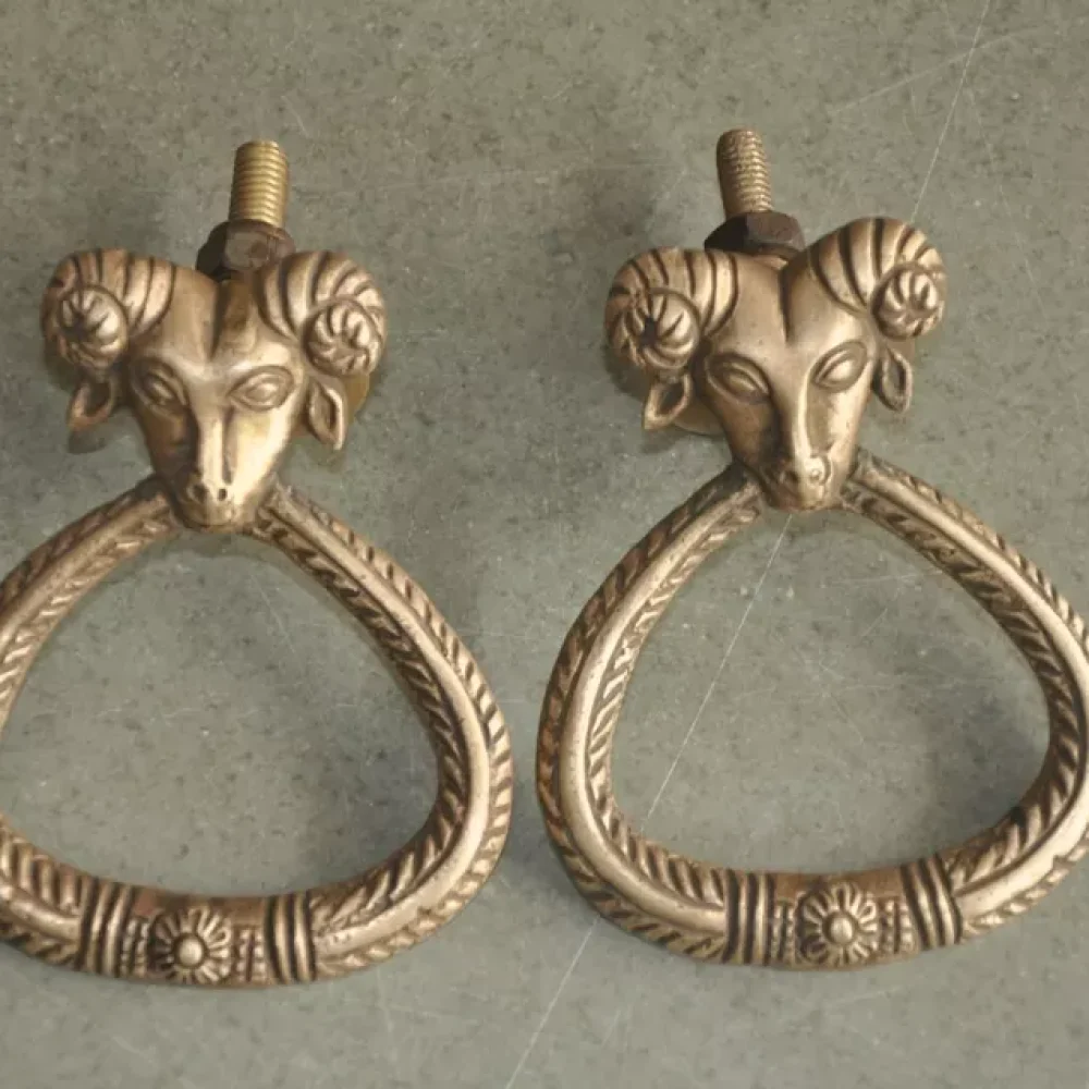 Alia-Vintage-Door-Handles1.webp