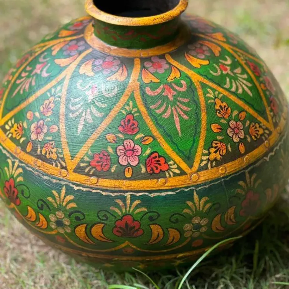 Hosur-Vintage-Indian-hand-painted-water-pot3.webp