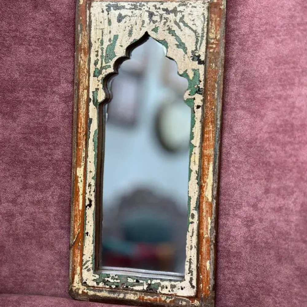 Kashi-Vintage-Wooden-Mirror-Frame3.webp